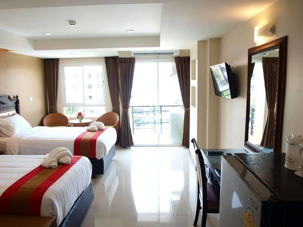 V Residence Pattaya Exterior photo