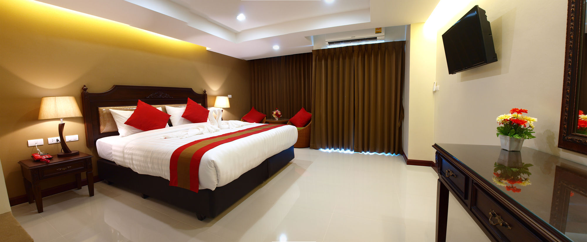 V Residence Pattaya Exterior photo