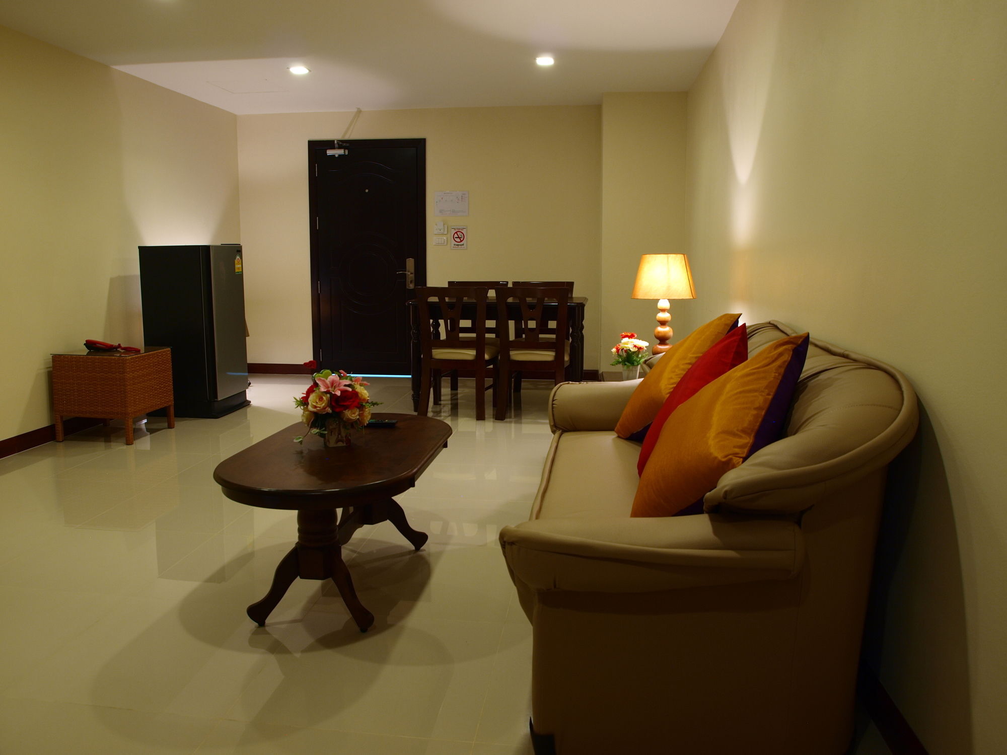 V Residence Pattaya Exterior photo