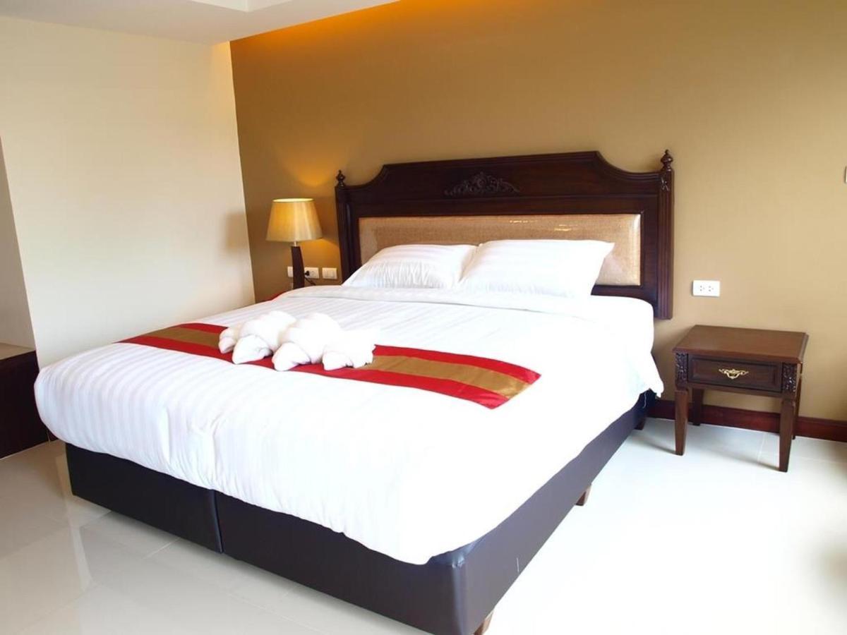 V Residence Pattaya Exterior photo